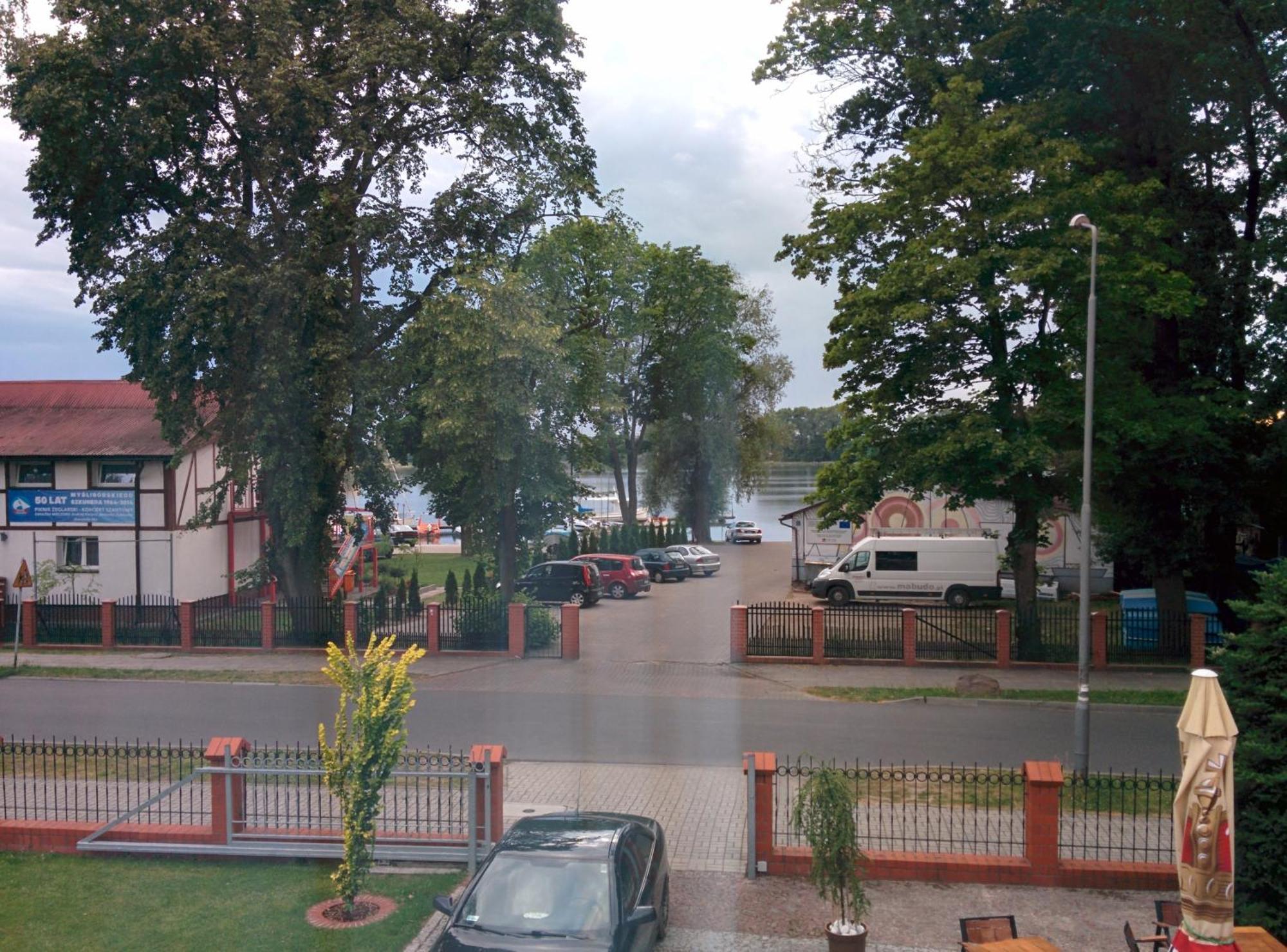Hotel Pensjonat Nad Jeziorem Myślibórz Camera foto