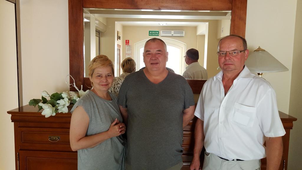 Hotel Pensjonat Nad Jeziorem Myślibórz Esterno foto