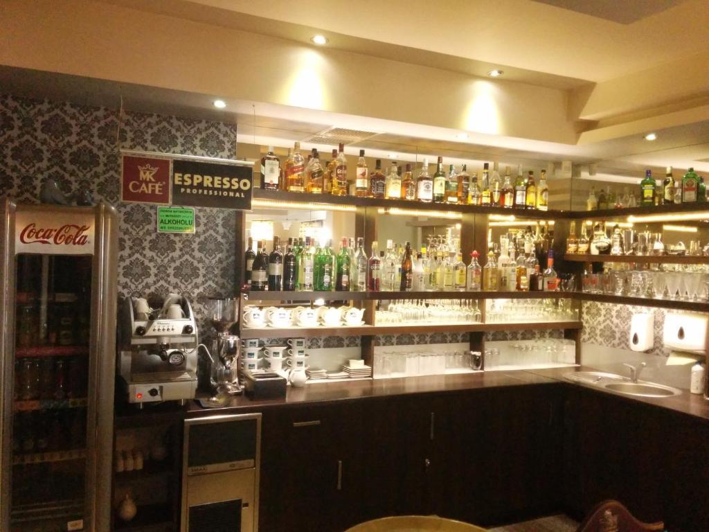 Hotel Pensjonat Nad Jeziorem Myślibórz Esterno foto