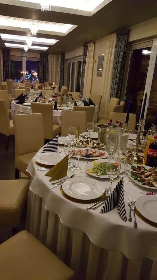 Hotel Pensjonat Nad Jeziorem Myślibórz Esterno foto
