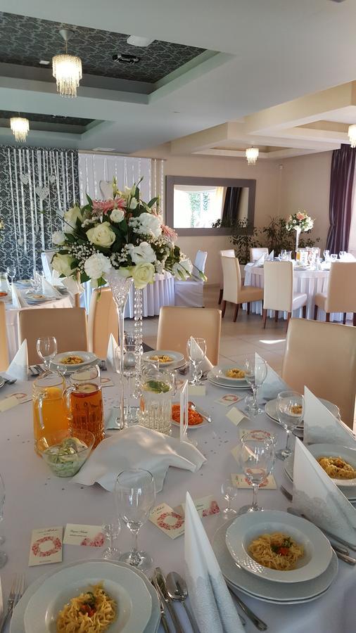 Hotel Pensjonat Nad Jeziorem Myślibórz Esterno foto