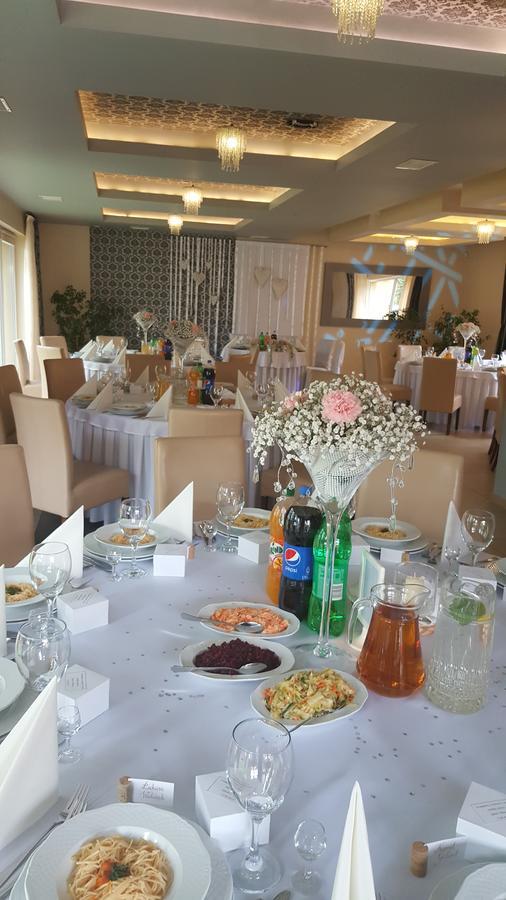 Hotel Pensjonat Nad Jeziorem Myślibórz Esterno foto