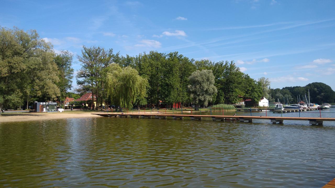 Hotel Pensjonat Nad Jeziorem Myślibórz Esterno foto