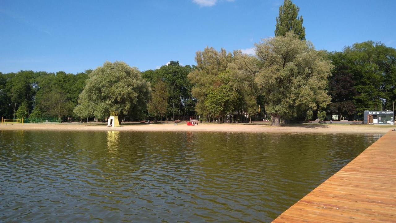 Hotel Pensjonat Nad Jeziorem Myślibórz Esterno foto